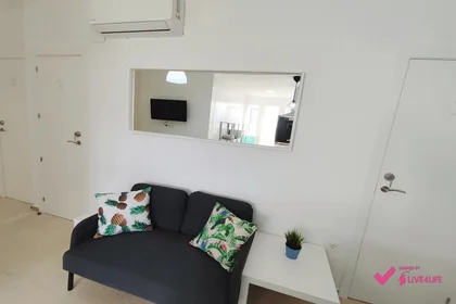 Quarto compartilhado em Calle Michel Fort, 102, esc. 9 4º I 5, imagem 24 de 37
