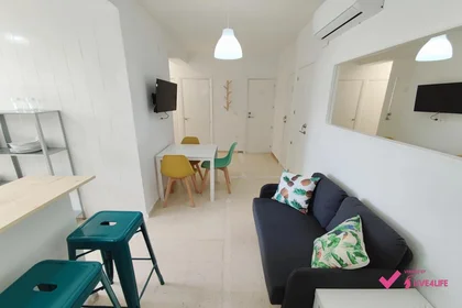 Quarto compartilhado em Calle Michel Fort, 102, esc. 9 4º I 6, imagem 11 de 38