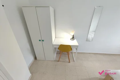 Quarto compartilhado em Calle Michel Fort, 102, esc. 9 4º I 6, imagem 15 de 38