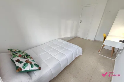 Quarto compartilhado em Calle Michel Fort, 102, esc. 9 4º I 6, imagem 17 de 38
