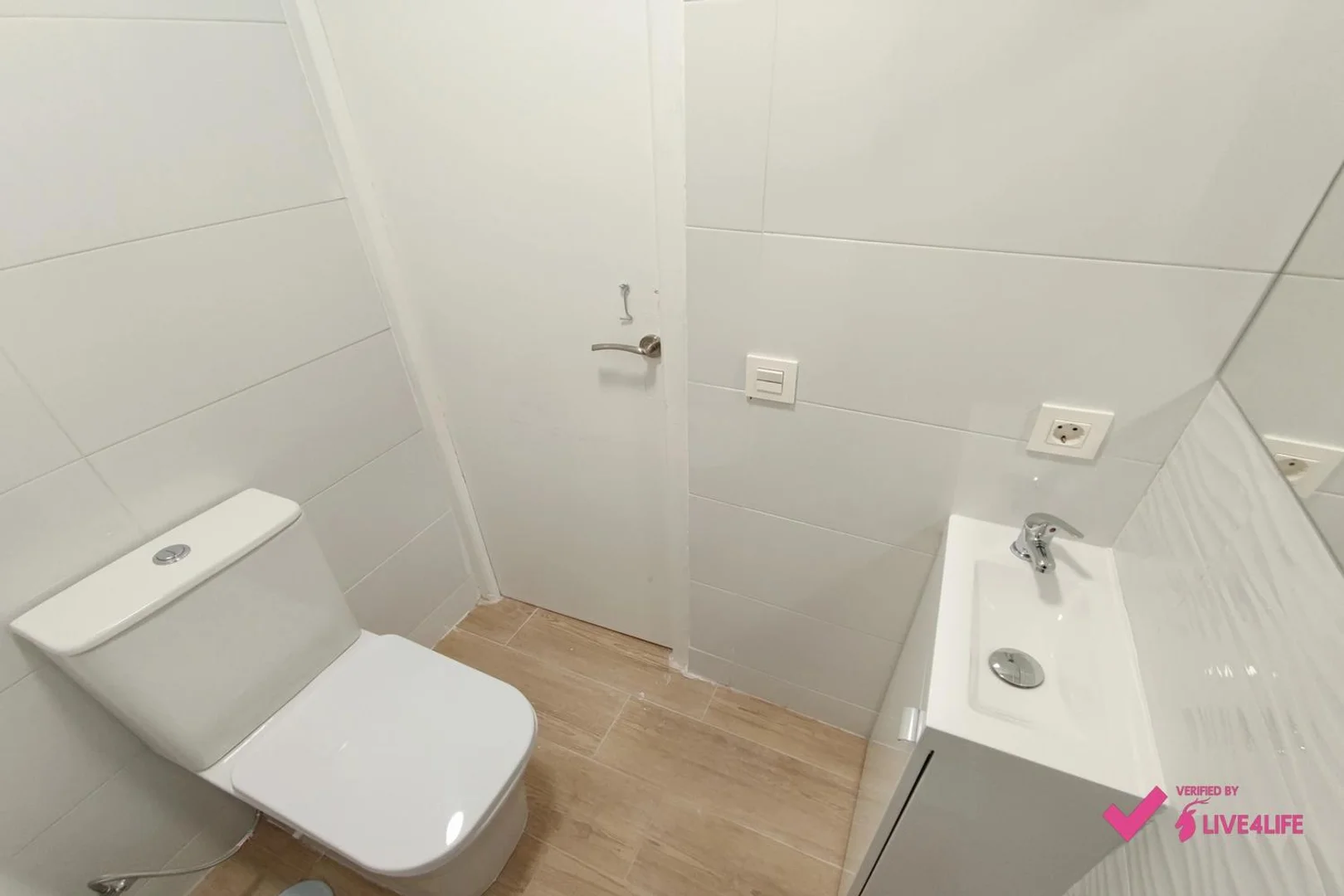 Quarto amigo do estudante em  com comodidades modernas