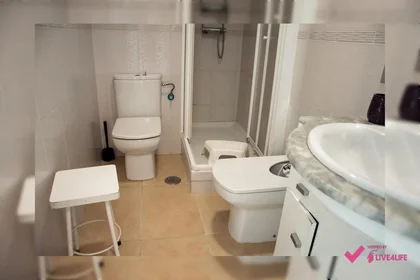Quarto compartilhado em Avenida Eloy Espinoza, 445, esc. 1 4º 31 2, imagem 25 de 29