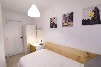 Shared room at Calle Julio Moreno Dávila, 19, esc. 0 0º 1D, image 16 of 18