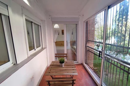 Shared room at Calle Julio Moreno Dávila, 19, esc. 0 0º 2, image 17 of 18