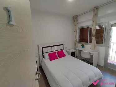 Habitación compartida en Carrer Girona, 33, esc. 0 4º C-1, imagen 17 de 39