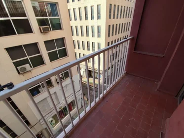 Habitación compartida en Carrer Girona, 33, esc. 0 4º C-1, imagen 24 de 39