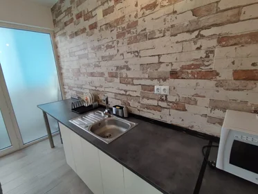 Habitación compartida en Carrer Girona, 33, esc. 0 4º C-1, imagen 25 de 39