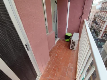 Habitación compartida en Carrer Girona, 33, esc. 0 4º C-1, imagen 30 de 39