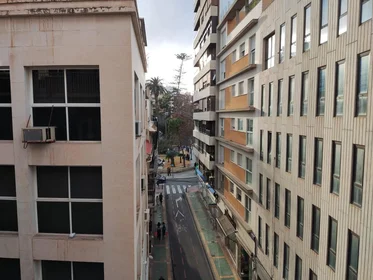 Habitación compartida en Carrer Girona, 33, esc. 0 4º C-1, imagen 32 de 39