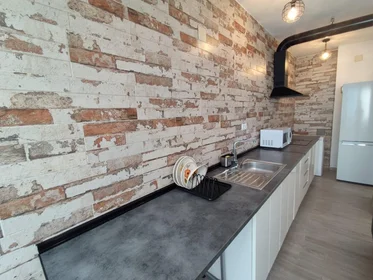 Habitación compartida en Carrer Girona, 33, esc. 0 4º C - 2, imagen 17 de 40