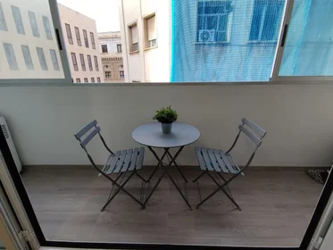 Habitación compartida en Carrer Girona, 33, esc. 0 4º C - 2, imagen 19 de 40