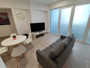 Habitación compartida en Carrer Girona, 33, esc. 0 4º C - 2, imagen 20 de 40