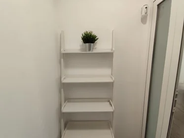 Habitación compartida en Carrer Girona, 33, esc. 0 4º C - 2, imagen 27 de 40