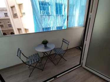Habitación compartida en Carrer Girona, 33, esc. 0 4º C - 2, imagen 31 de 40