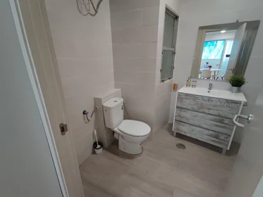 Habitación compartida en Carrer Girona, 33, esc. 0 4º C - 2, imagen 35 de 40