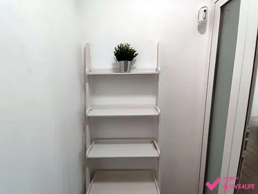 Habitación compartida en Carrer Girona, 33, esc. 0 4º C- 3, imagen 12 de 40
