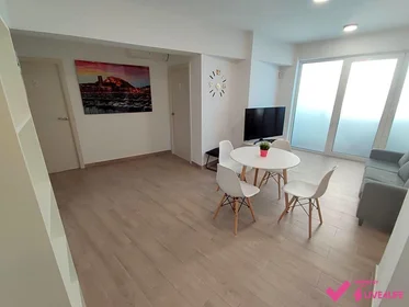 Habitación compartida en Carrer Girona, 33, esc. 0 4º C- 3, imagen 24 de 40