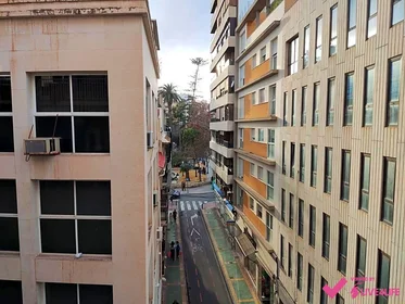 Habitación compartida en Carrer Girona, 33, esc. 0 4º C- 3, imagen 35 de 40
