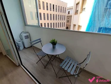 Habitación compartida en Carrer Girona, 33, esc. 0 4º C- 3, imagen 36 de 40