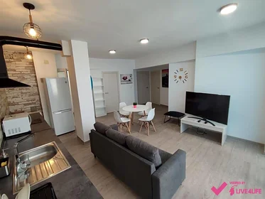 Habitación compartida en Carrer Girona, 33, esc. 0 4º C- 3, imagen 5 de 40