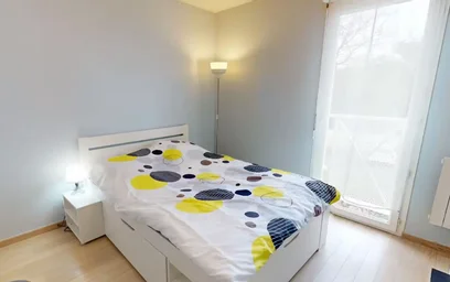 Logement entier à Rue Paul Doumer, image 8 de 10