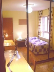 Room for rent with double bed Valladolid
