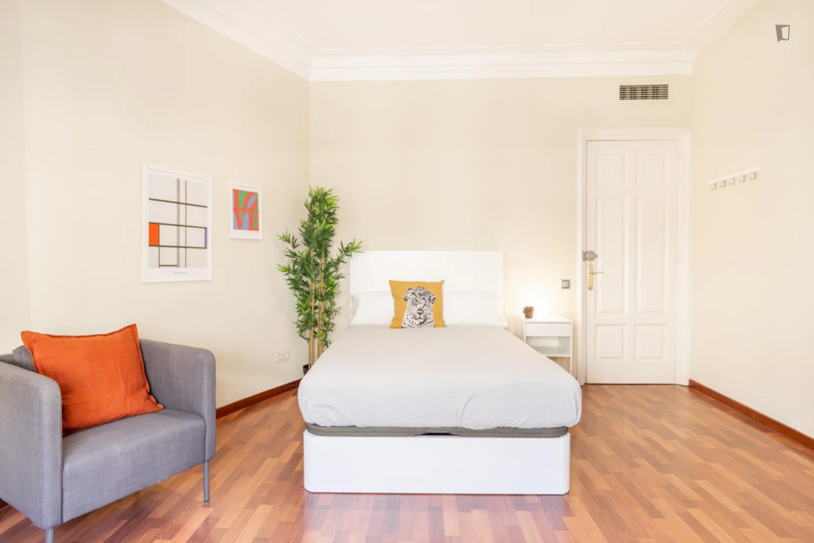 Chambre d'étudiant confortable et spacieuse dans 