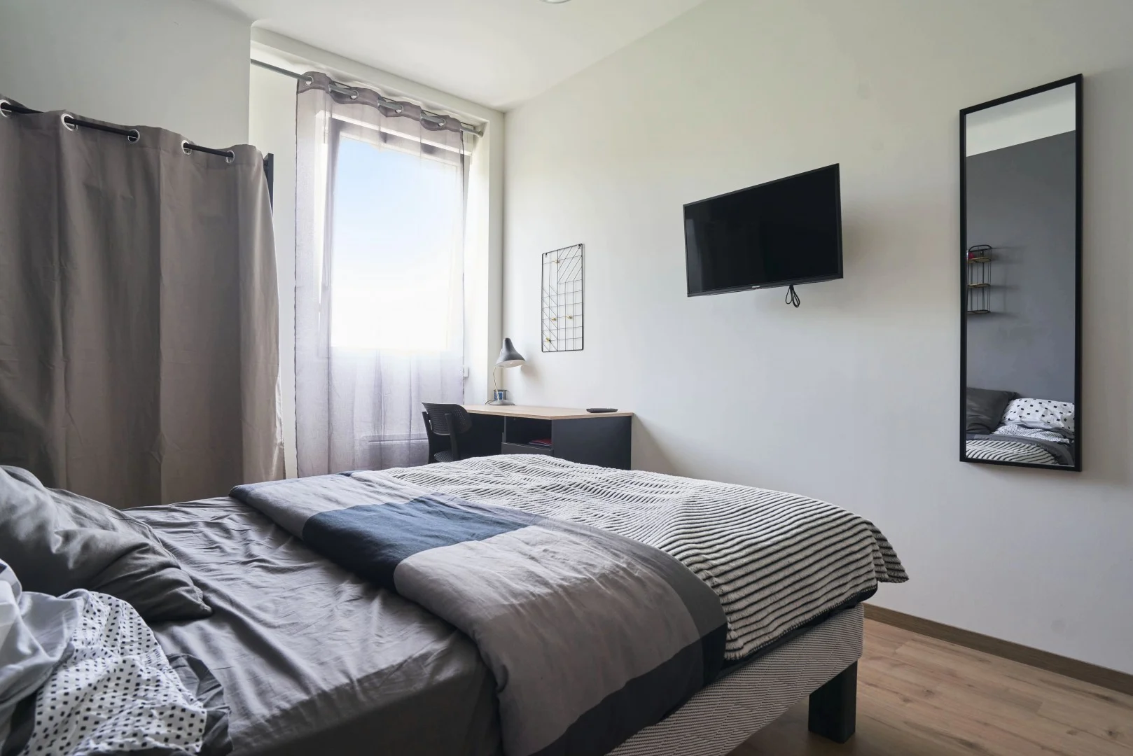 Habitación estudiantil económica con ubicación conveniente en 