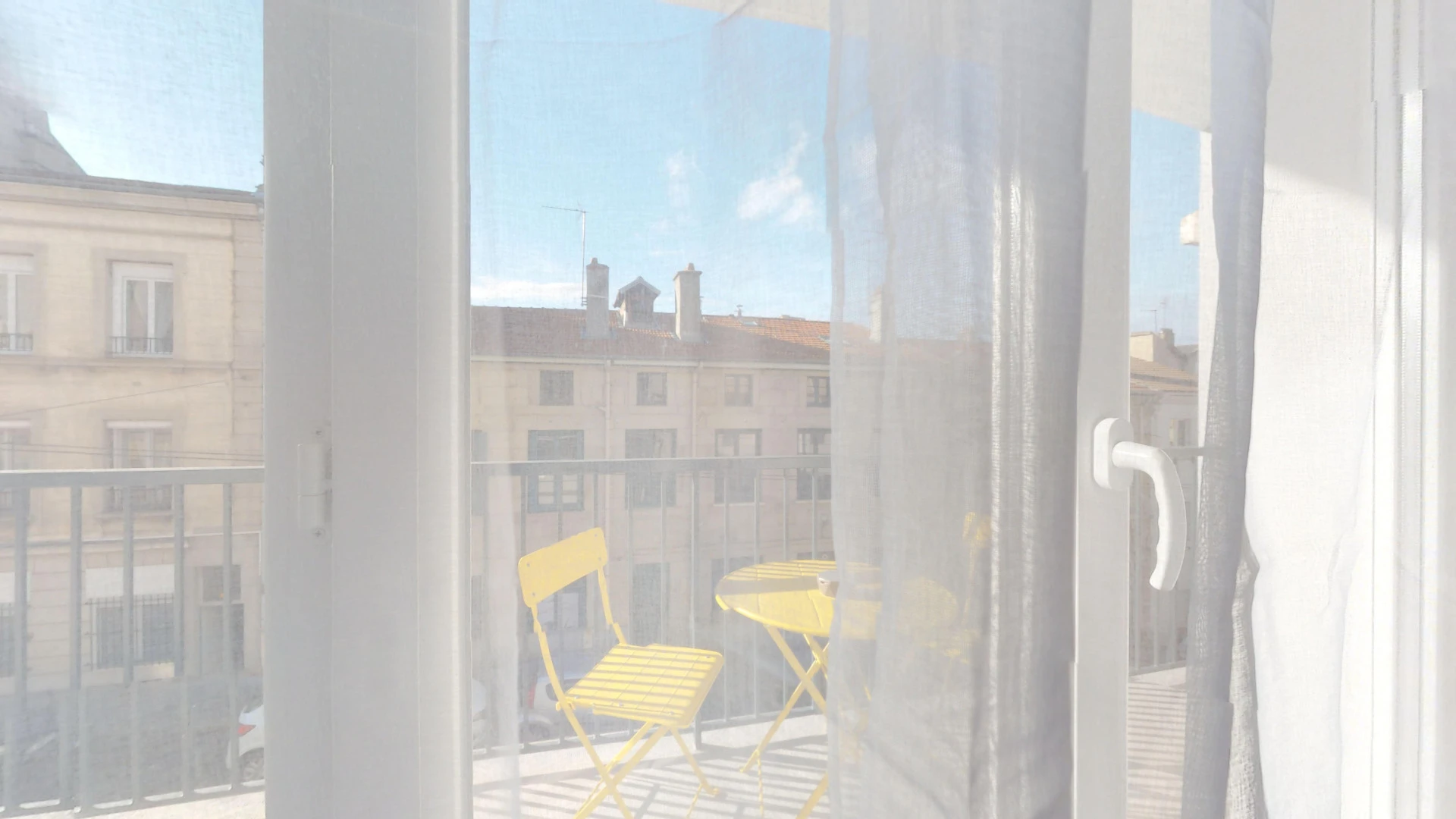 Room for rent with double bed Saint-étienne