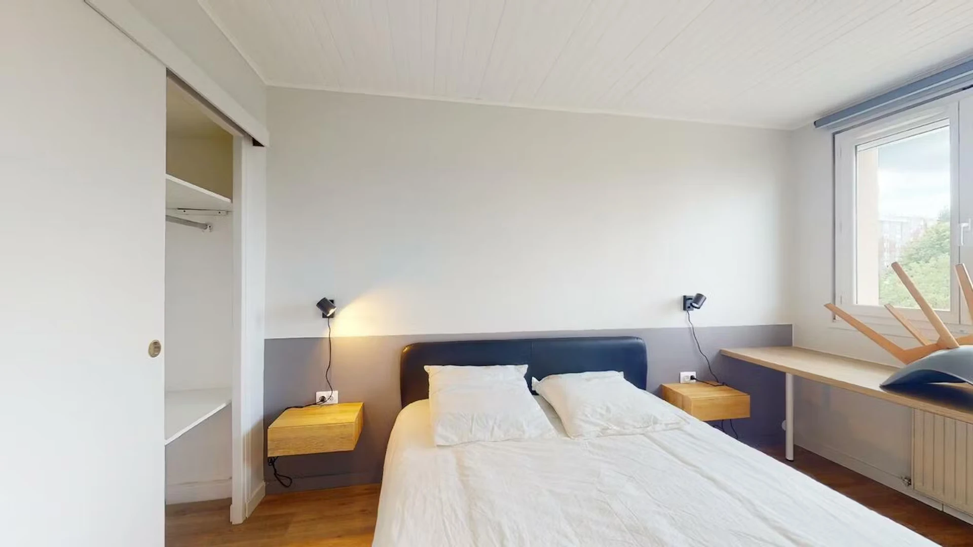 Zimmer mit Doppelbett zu vermieten Saint-étienne