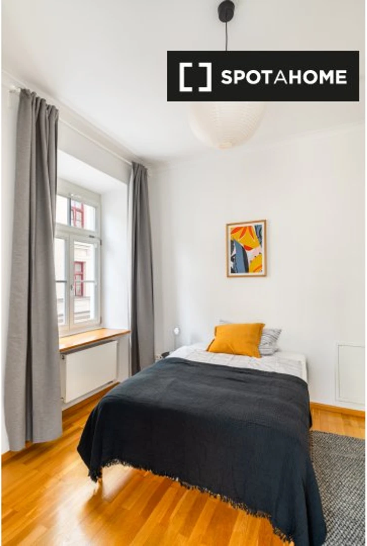 München de çift kişilik yataklı kiralık oda