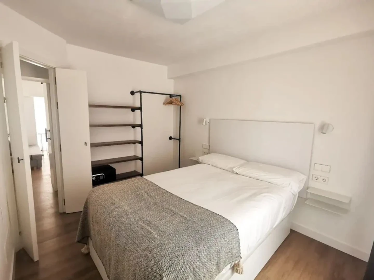 Two bedroom accommodation in Madrid