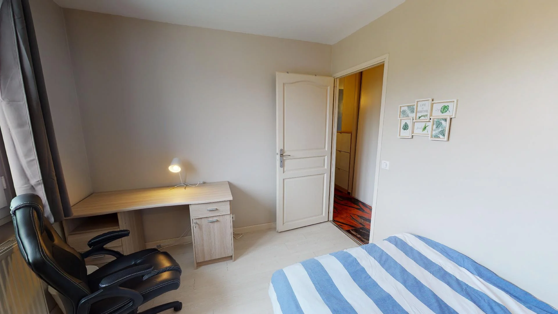 Budget-friendly student room close to campus in 