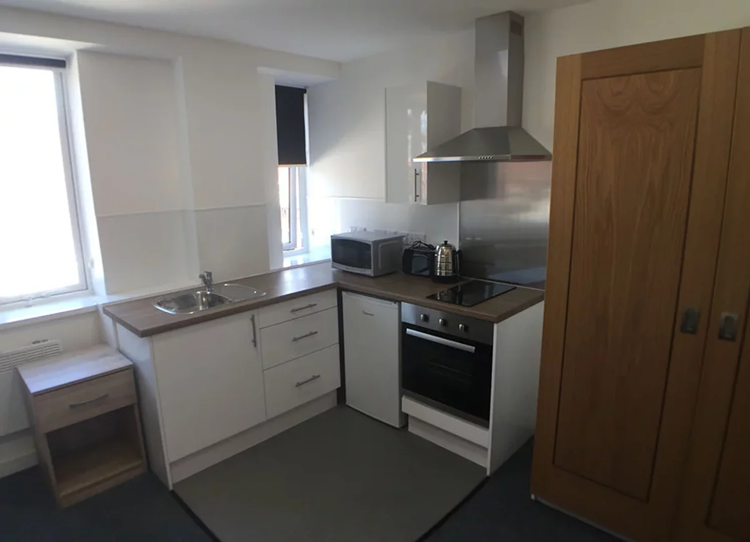 Apartamento estúdio chique perto do campus em 