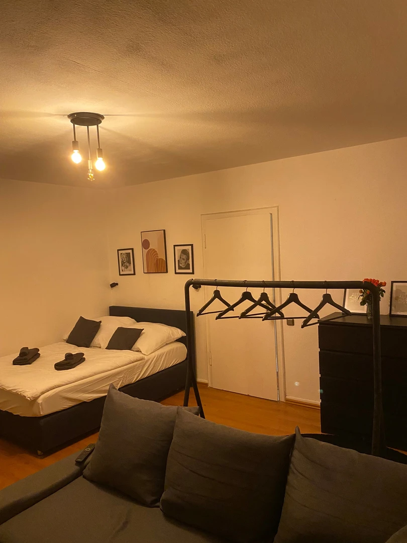 Dortmund de çift kişilik yataklı kiralık oda