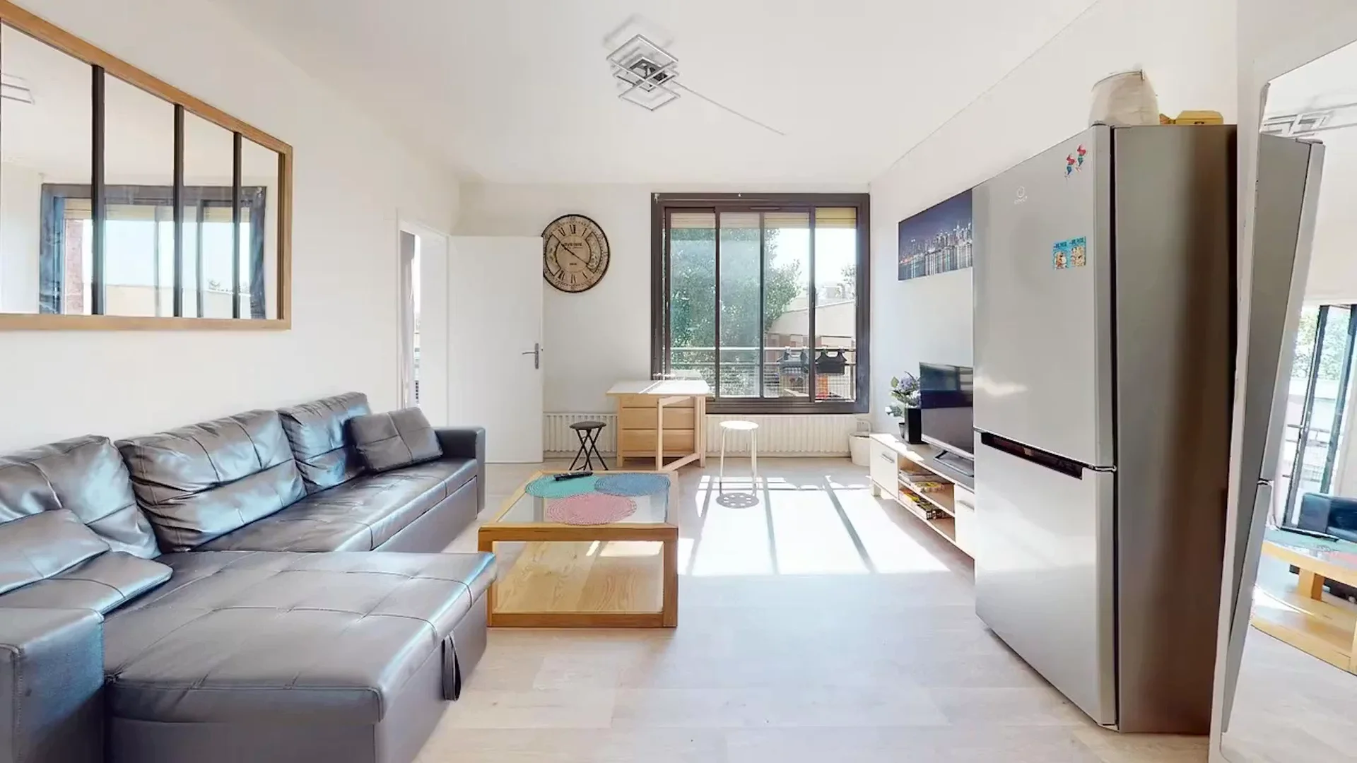 Habitación asequible para estudiantes con buena iluminación en 