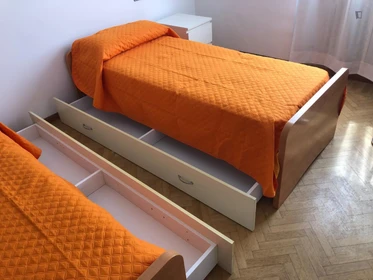 Chambre à louer avec lit double Ferrara