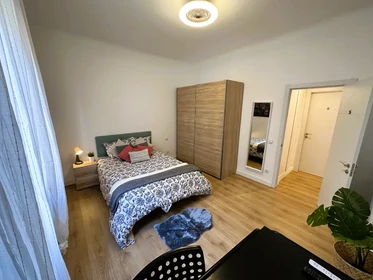 Zaragoza de aylık kiralık oda