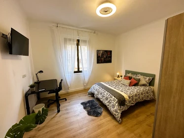 Zaragoza de aylık kiralık oda