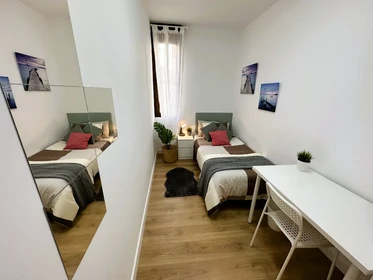 Alquiler de habitación compartida muy luminosa en Zaragoza