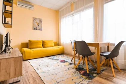 Logement entier à ulitsa "Damyan Gruev" 13, image 1 de 10