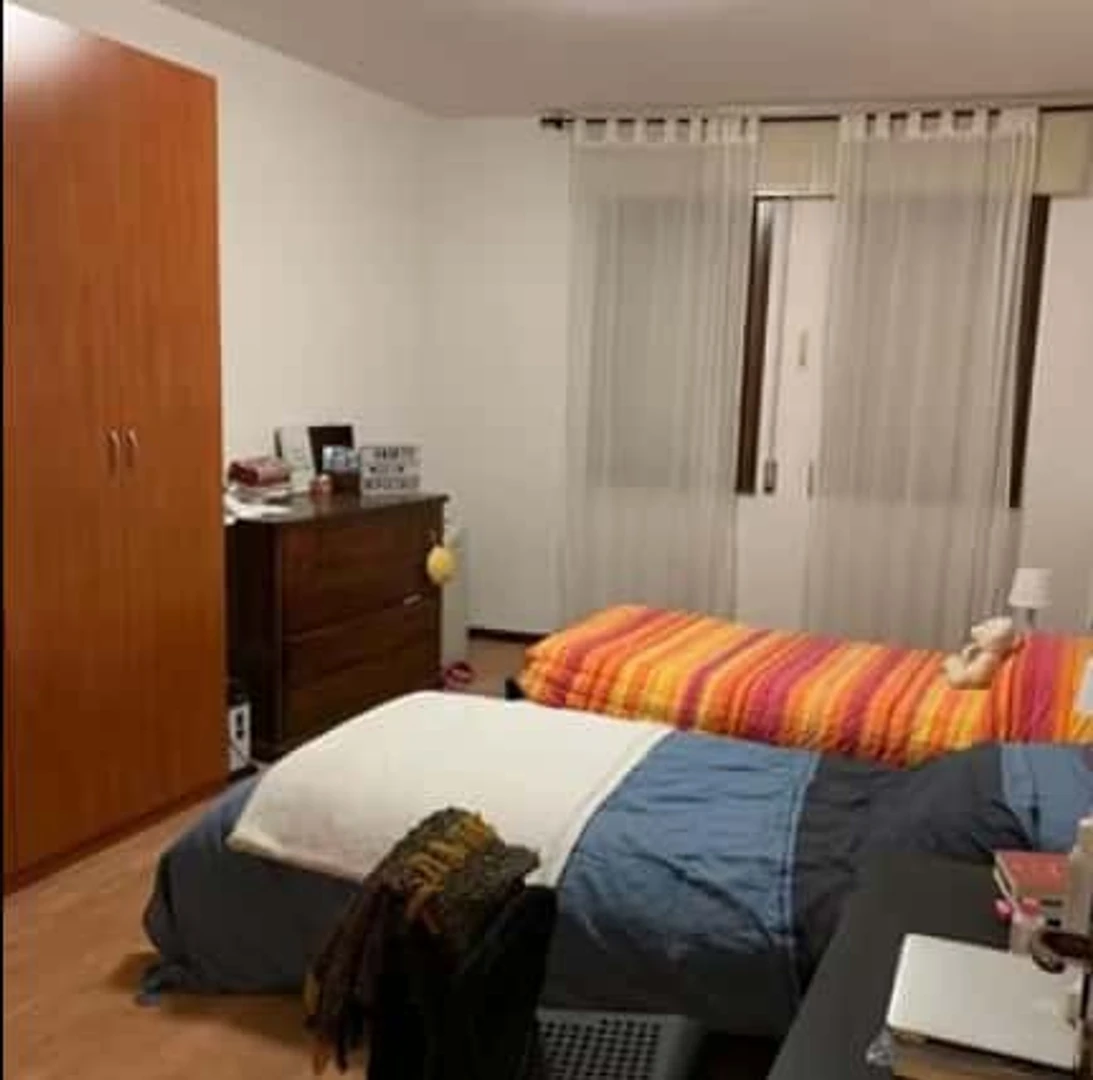 Mehrbettzimmer in 3-Zimmer-Wohnung padova