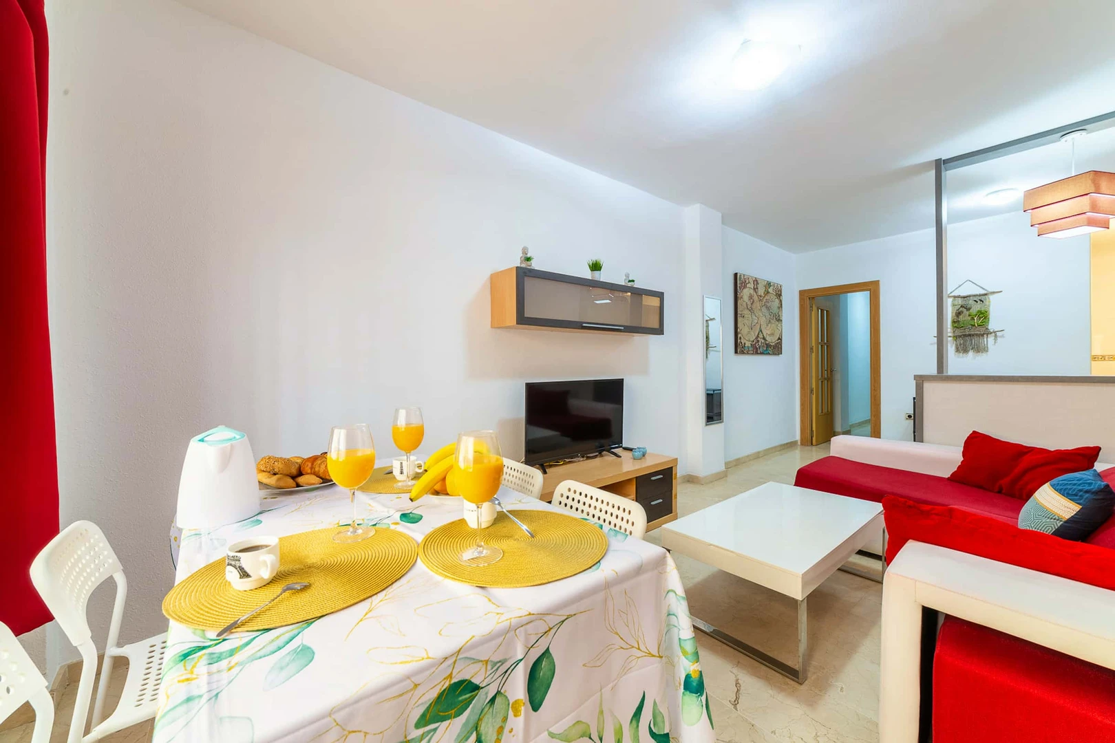 Apartamento totalmente mobilado em Almeria