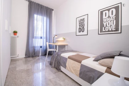 Habitación en alquiler con cama doble Vicenza