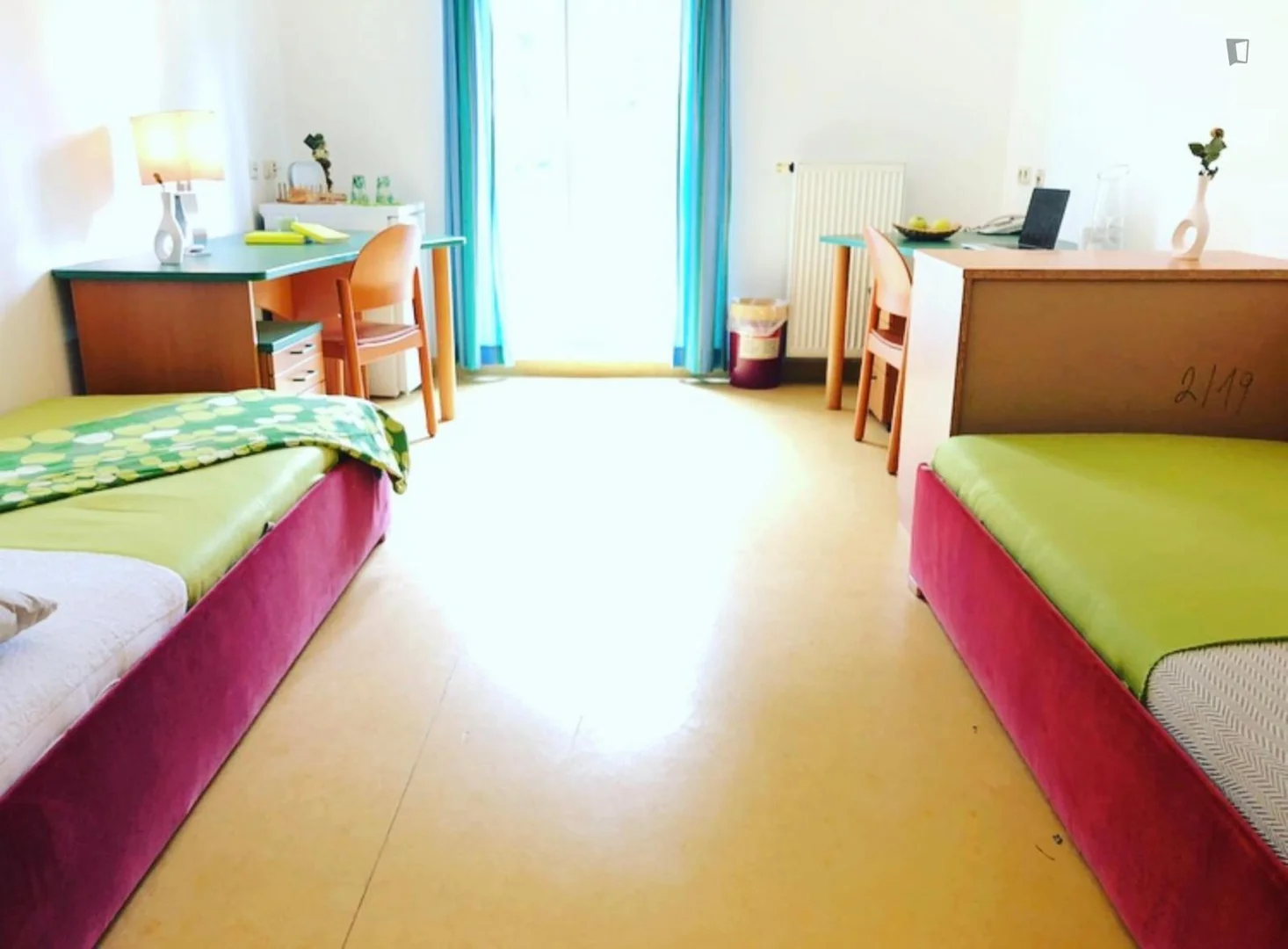 Camera per studenti economica con posizione comoda a 