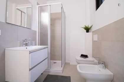 Quarto privado em Via Firenze, imagem 13 de 16
