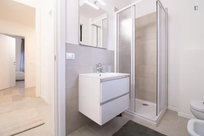 Quarto privado em Via Firenze, imagem 15 de 16