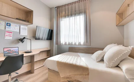 Chambre privée en résidence à Madariaga Etorbidea, image 1 de 18
