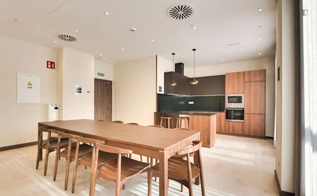 Chambre privée en résidence à Madariaga Etorbidea, image 16 de 18