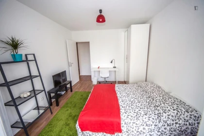 Chambre à louer avec lit double Strasbourg